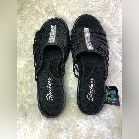 Skechers Women's Black Sandals with Silver Accents NWT size 9 - Picture 6 of 15